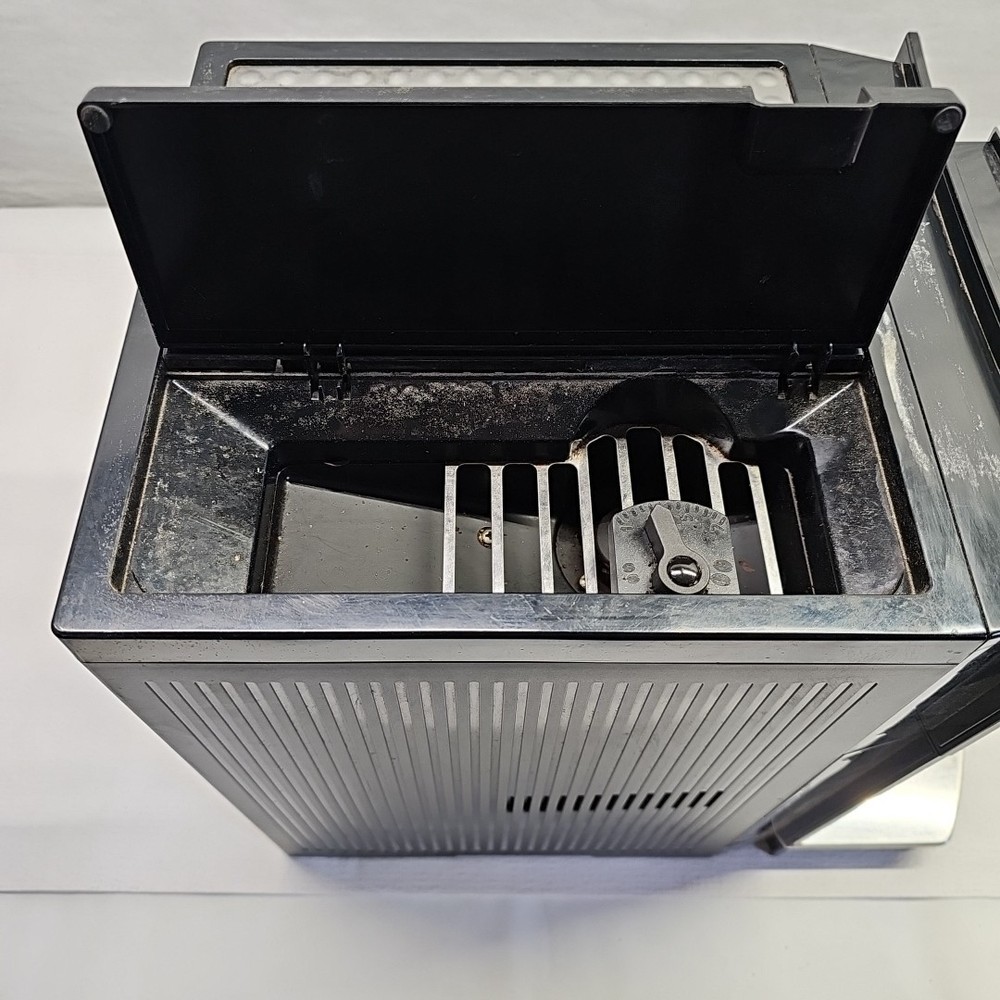 DeLonghi Perfecta Super Automatic Espresso Cappuccino Machine Coffee Maker