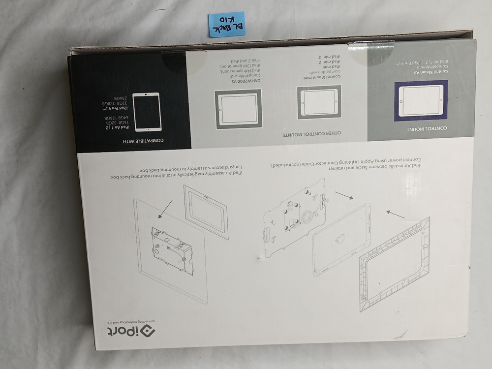 iPort 70095 Wall Mount - White