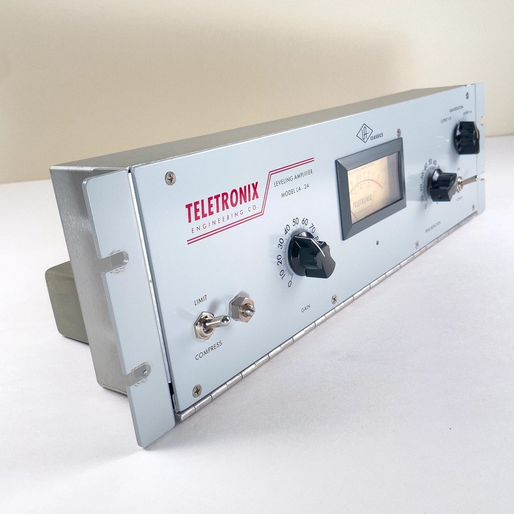 Universal Audio Teletronix LA-2A Classic Leveling Amplifier Compressor