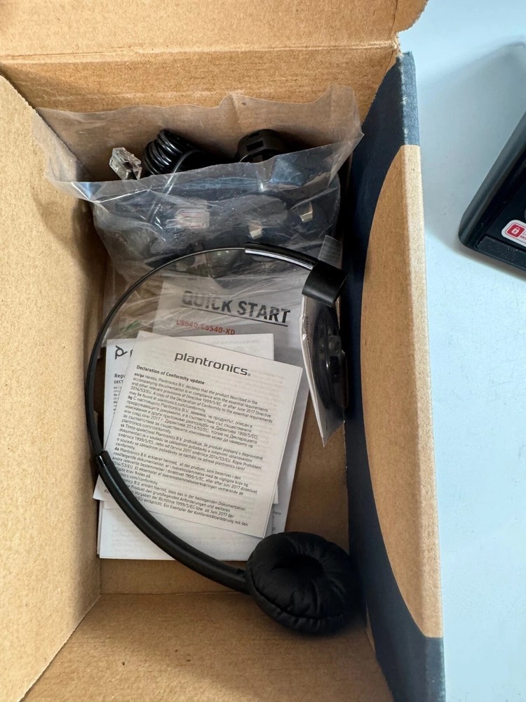 PLANTRONICS Poly CS540 Wireless DECT Headset Black New