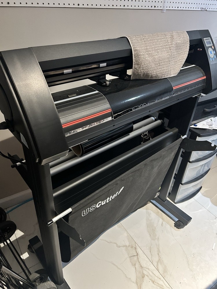 USCutter Laserpoint 3 Vinyl Cutter Plotter Wide Format Cutting Metal Plastic