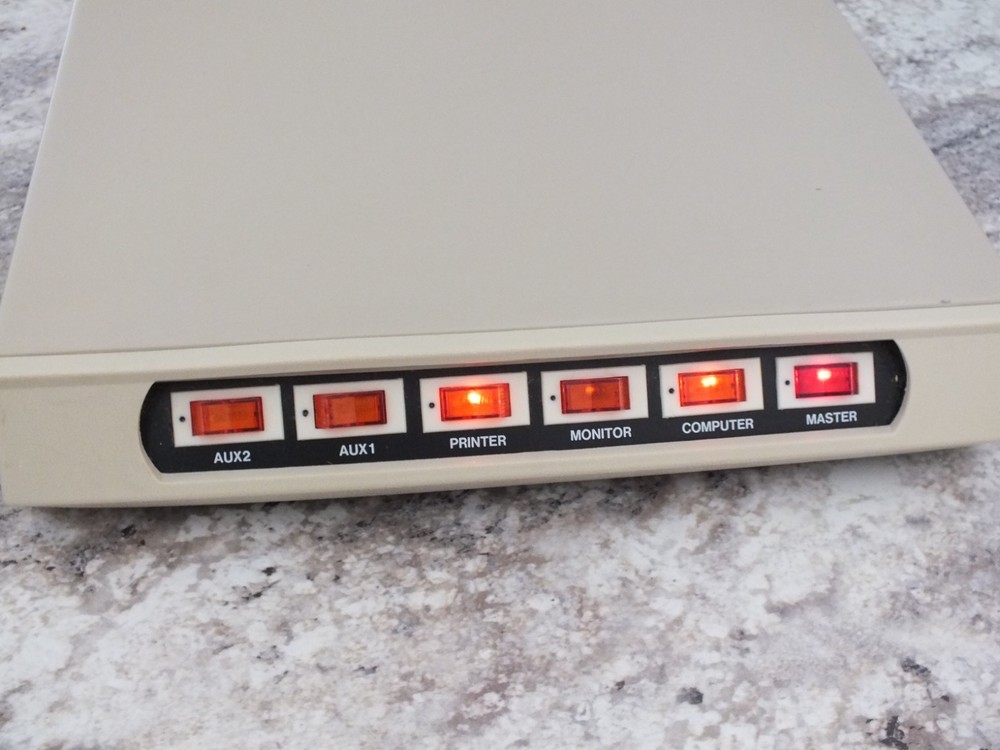 Vintage Computer Power Controller Surge Protector Model TL-777
