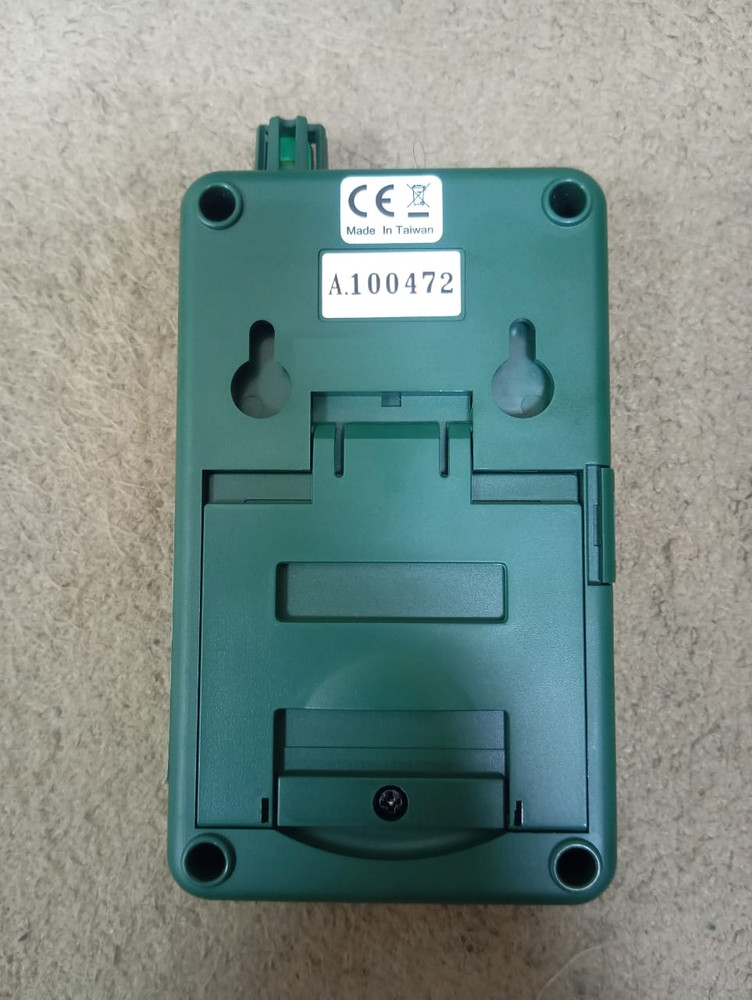 Extech / Barometric Pressure/Humidity/Temperature Datalogger / SD700