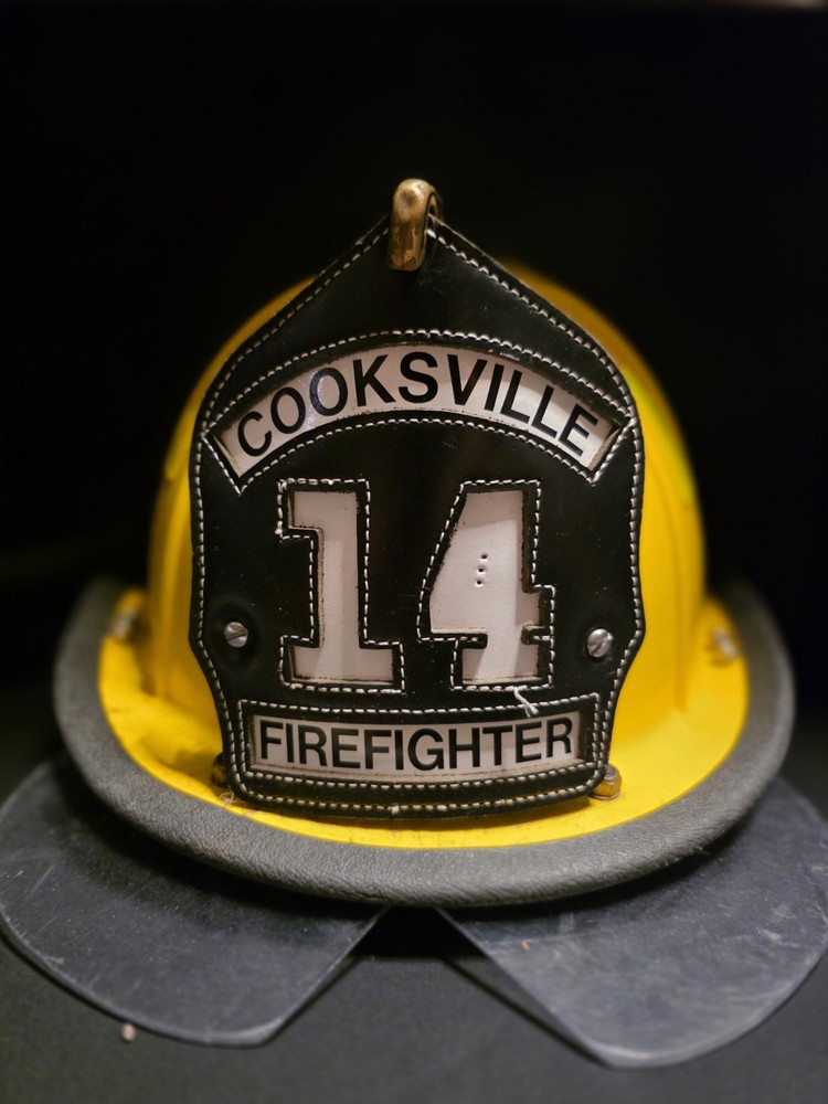 firemans helmet with wall mount