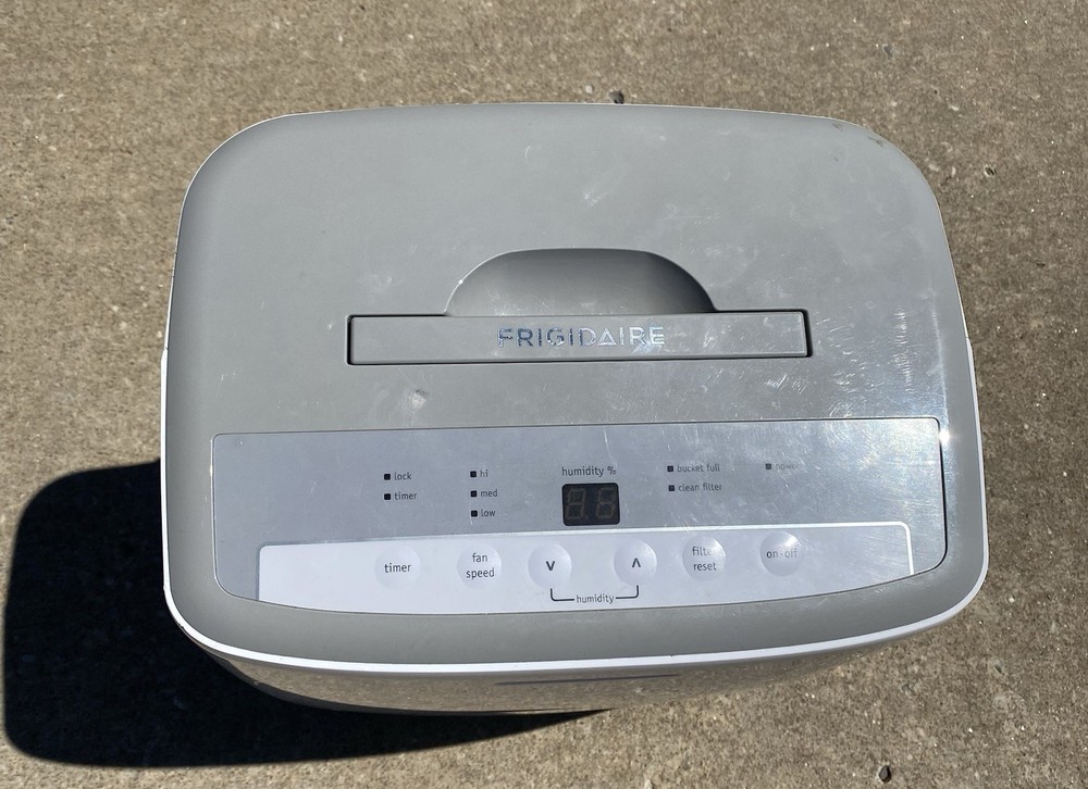 Frigidaire Dehumidifier FFAD5033R10