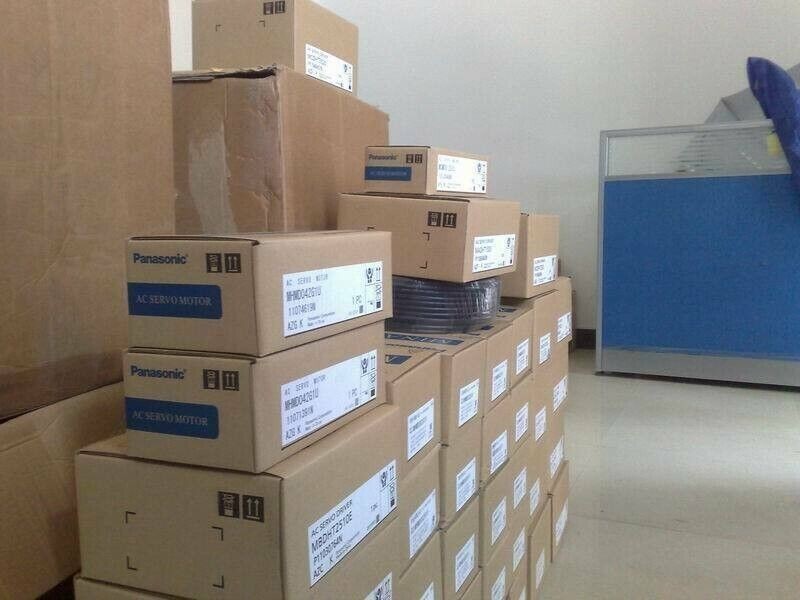 New In Box Keyence MS2-H100 Power Supply Module