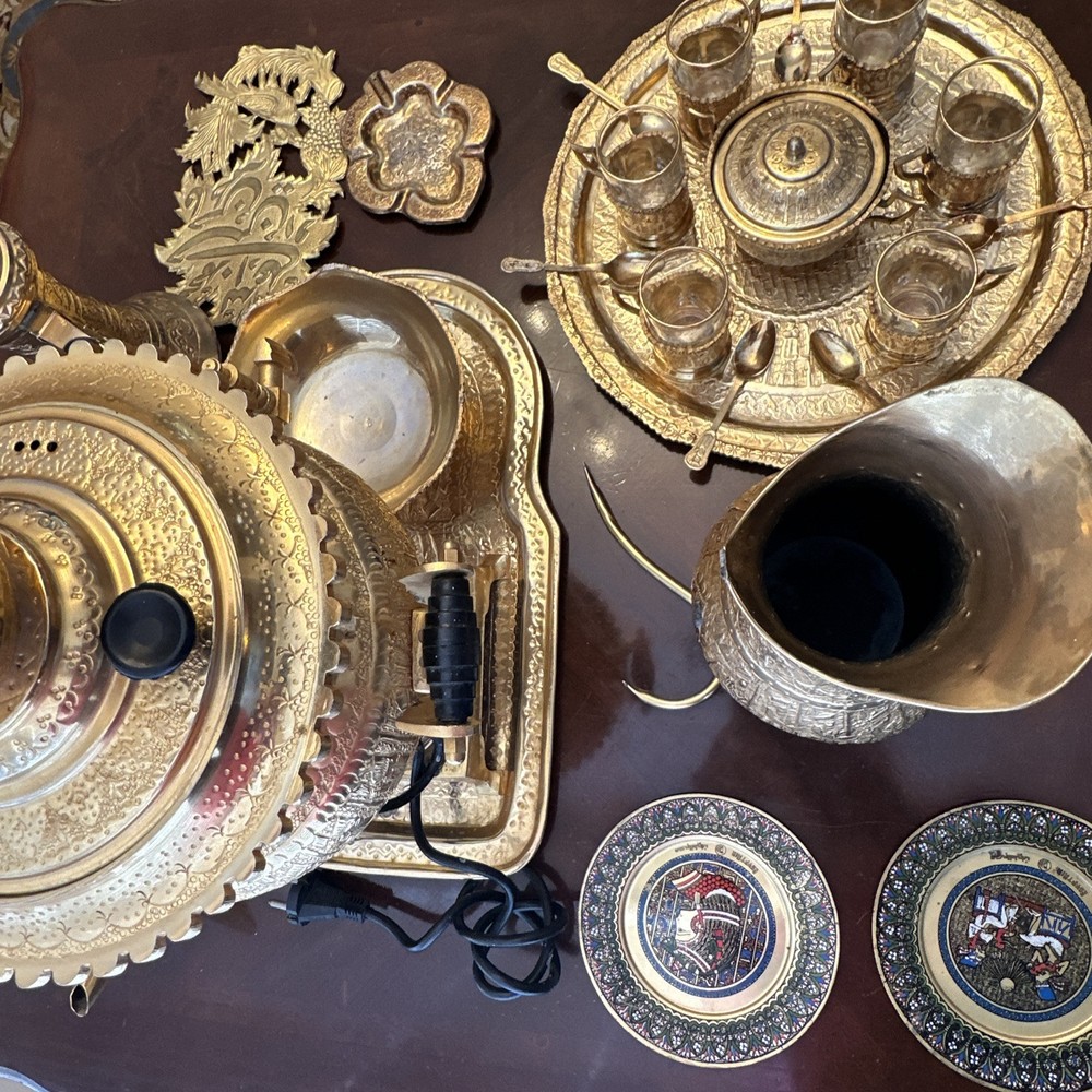 SAMOVAR