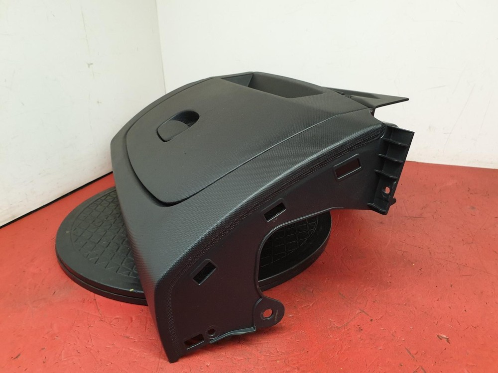 RENAULT CLIO GLOVEBOX 2013
