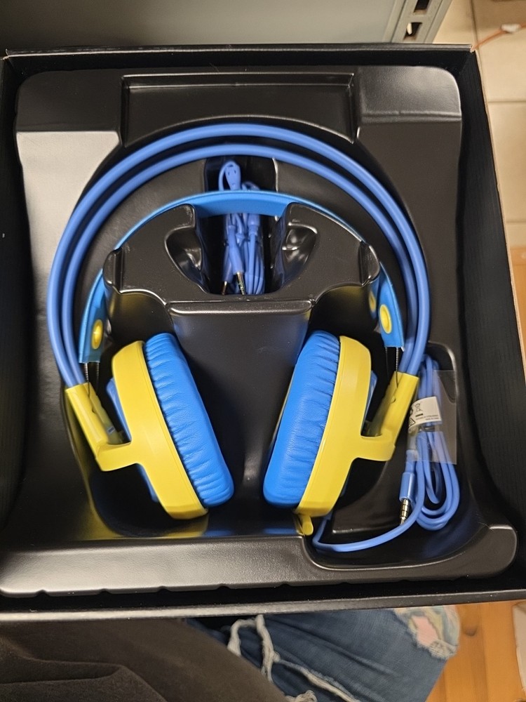 Fallout 4 Vault 111 SteelSeries Siberia V3 Headset