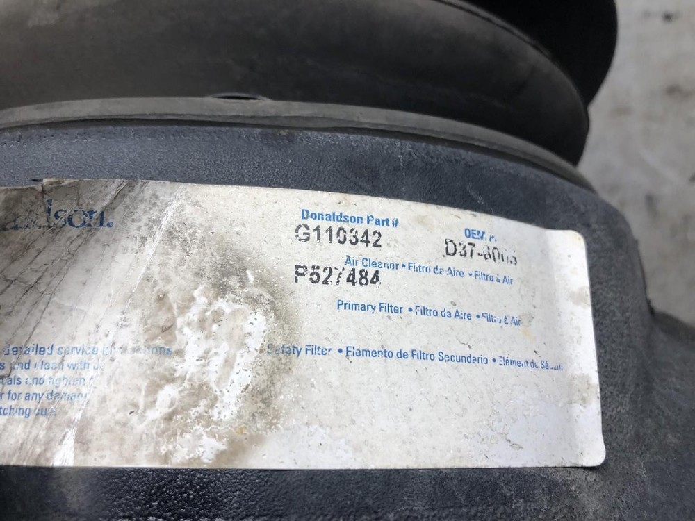 Peterbilt 337 Right/Passenger Air Cleaner - Used