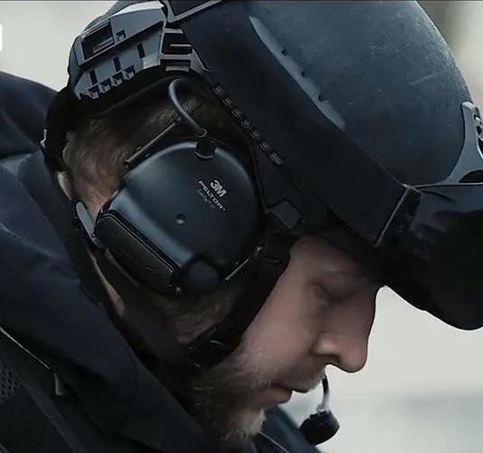 Tactical Comtac VI C6 Headset Dual Communication Noise Adaptive Noise Canceling