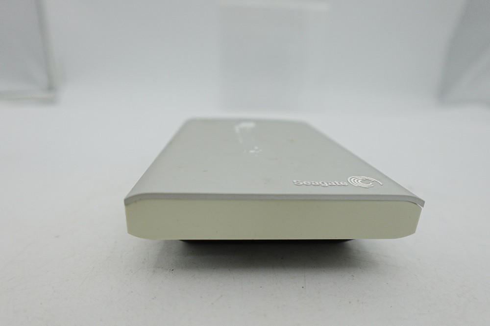 SEAGATE GO FLEX ADAPTER THUNDERBOLT & 1 TB BACK UP PLUS