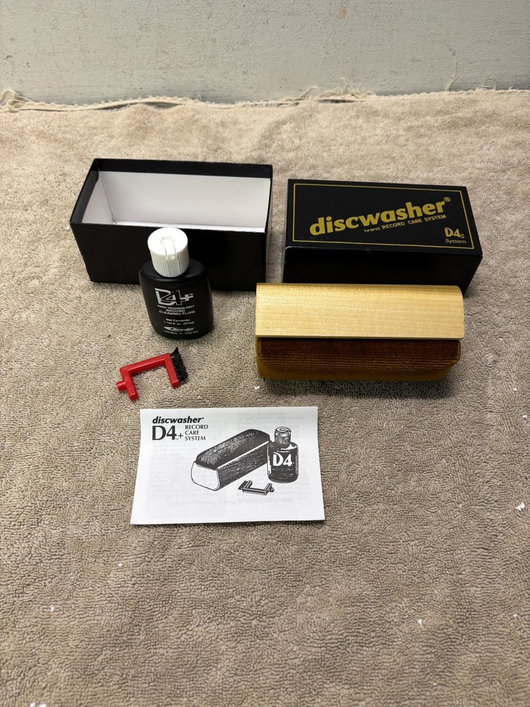Discwasher D4 with liquid