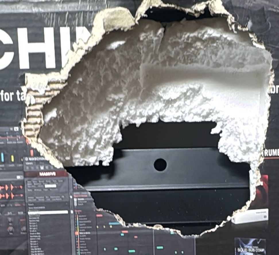 Native Instruments Maschine MK2 Black Groove Production Studio Controller