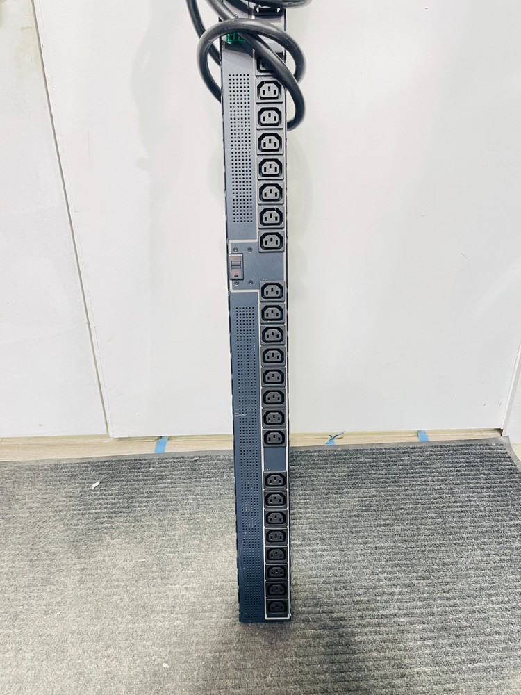 Server Technology STV-4301C Switched PDU - 5.0kW / USED