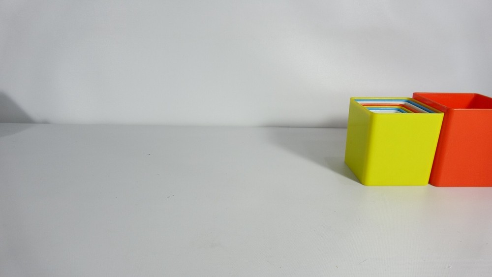 Made In Italy Colored Plastic Stacking Kids Learning Cubes - 8