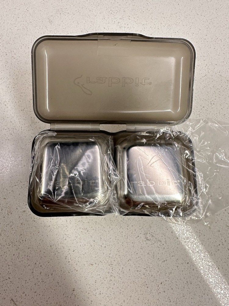 Rabbit Jumbo Chilling Stones