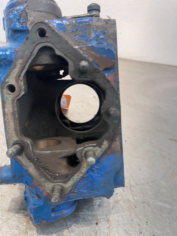 Long 260 Tractor 3pt Rockshaft Housing