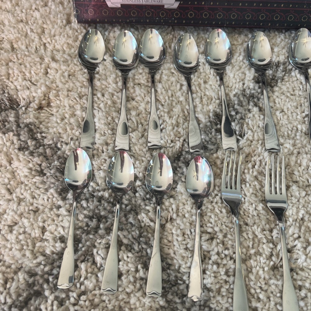 Cambridge Silversmiths Tableware Flatware Brittany Hostess Bonus Stainless 38