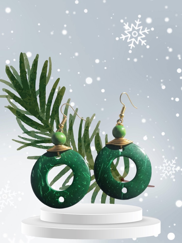 Lady Earrings Green Bone Round Design