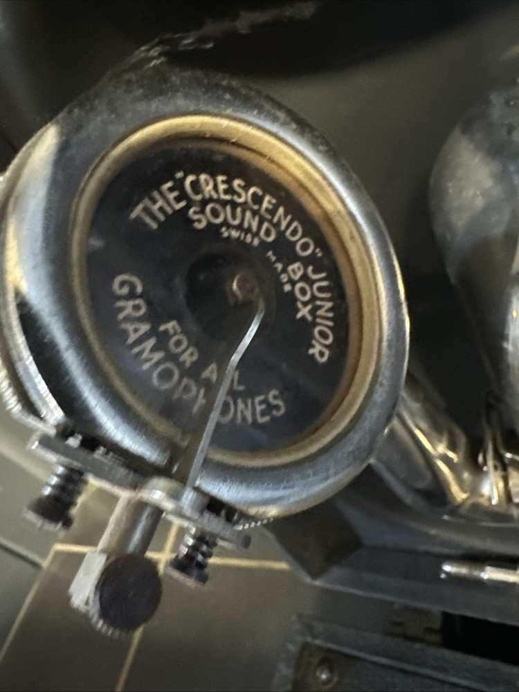 Antique Junior Crescendo Gramophone Phono Untested To Overhaul