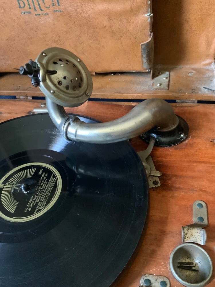 Vintage Birch No 600 Talking Machine PHONOGRAPH