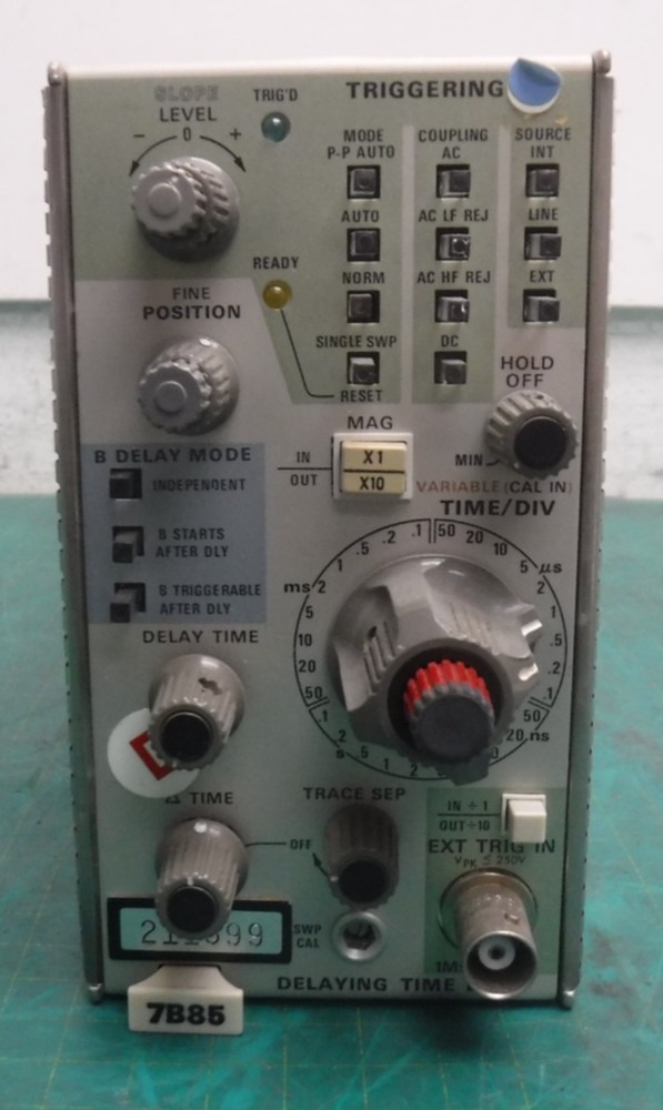 Tektronix 7B85 Delaying Time Base Plug-in