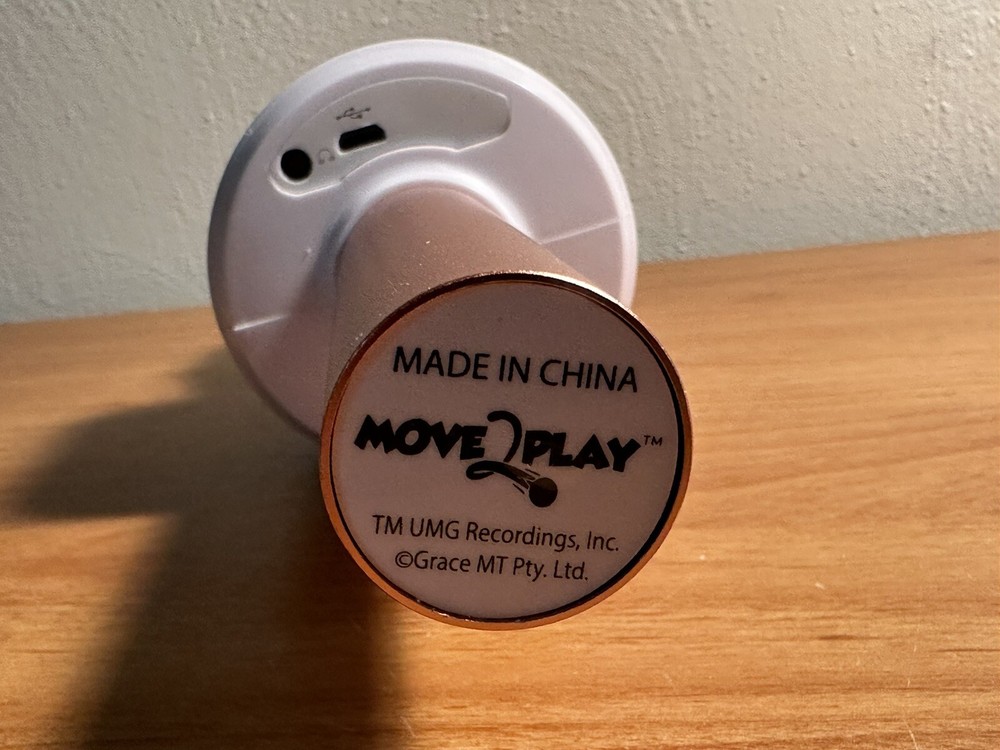 MOTOWN MAGIC BLUETOOTH KARAOKE MICROPHONE - MOVE2PLAY