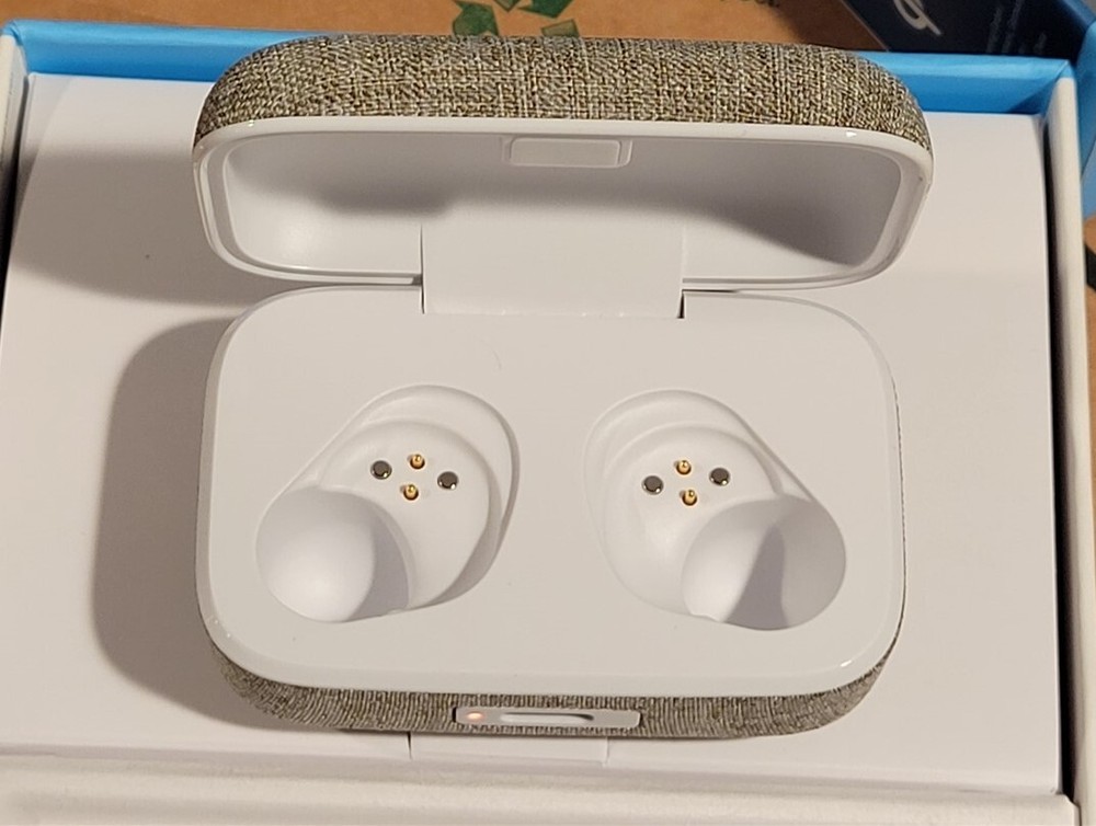 Sennheiser MOMENTUM True Wireless 3 Charging Case - White
