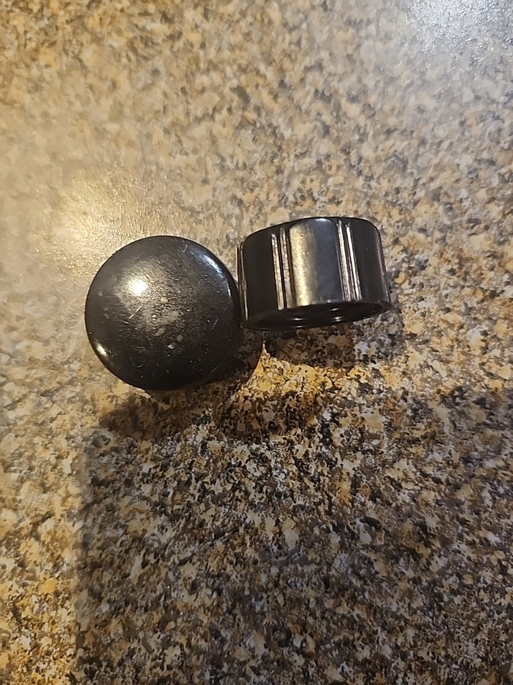 2 VINTAGE BLACK BAKELITE CONTROL KNOBS Bottle  CAPS