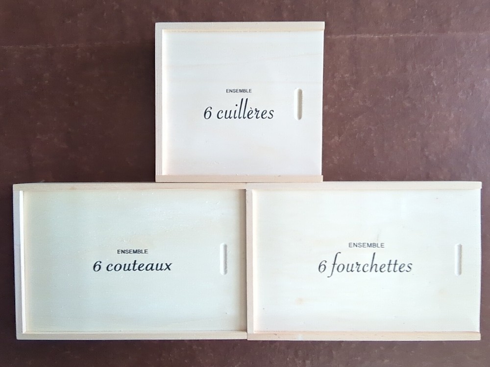 18pc Not branded Laguiole Like Flatware Set NIB