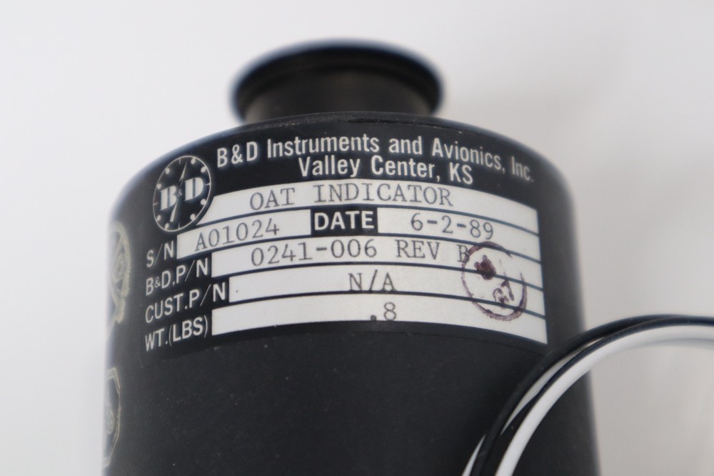 B&D Instruments 0241-006 OAT Indicator (28 VDC)