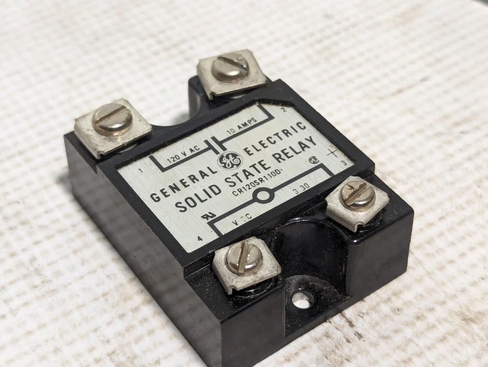 General Electric Solid State Relay CR120SR110D