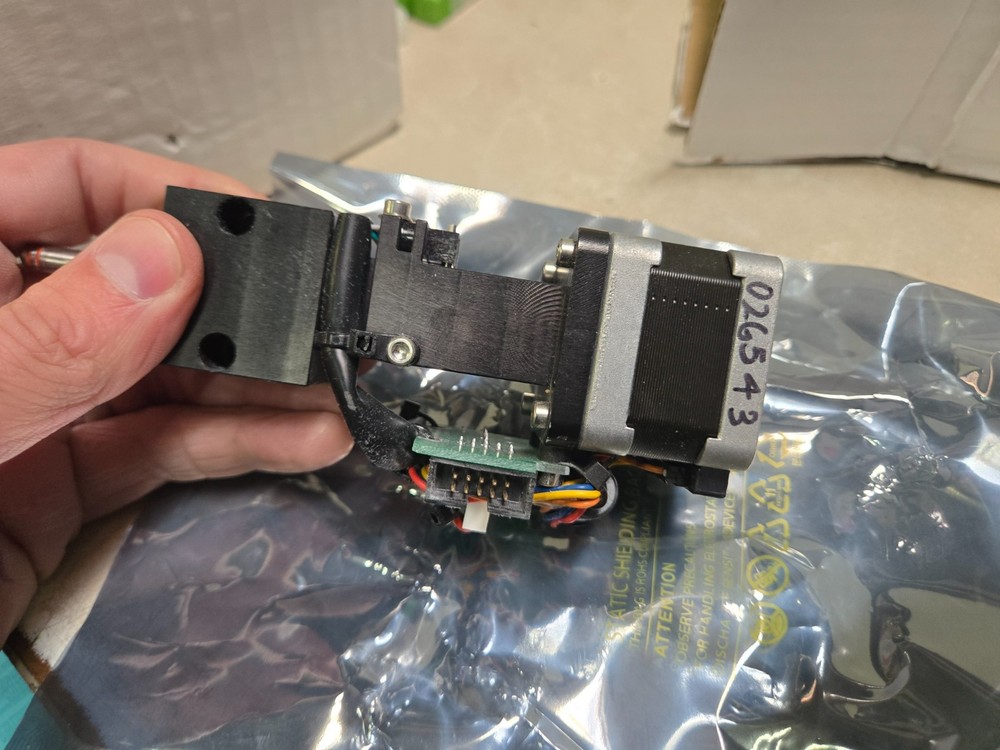 Pipettor Head 9065v01 Used