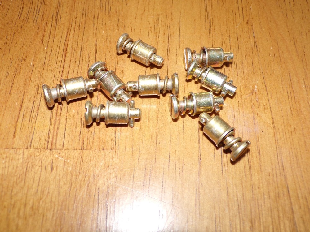 Piper Studs 487-684 (Quantity 5)