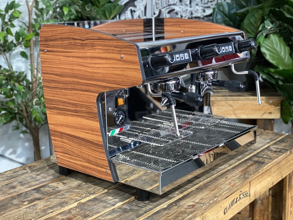 CARIMALI PRATICA E2 2 GROUP NEW STAINLESS & TIMBER SIDES ESPRESSO COFFEE MACHINE