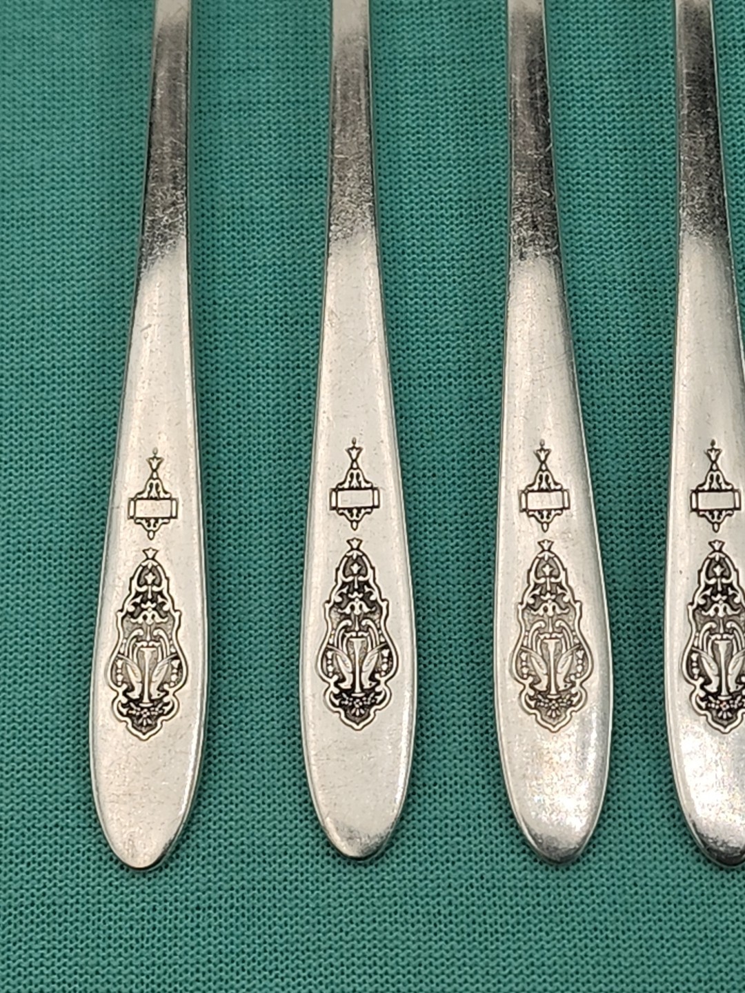 Oneida Community Silverplate BIRD OF PARADISE 6 COCKTAIL FORKS 6" No Monogram