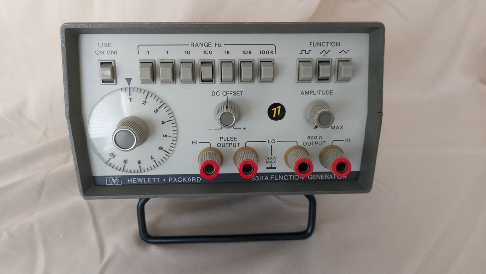 HP Hewlett Packard 3311A Function Generator .1–1Mhz Sine Square Triangle pulse