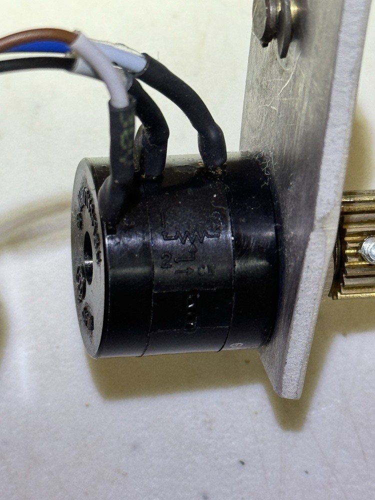 Megatron Munchen AL1710MD POTENTIOMETER 10k Ohms