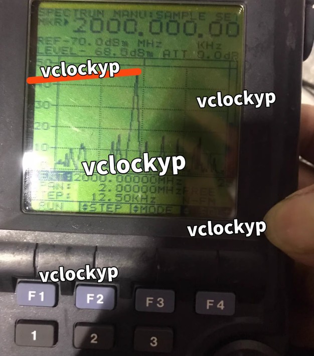 1pcs Protek3200 Handheld Spectrum Analyzer