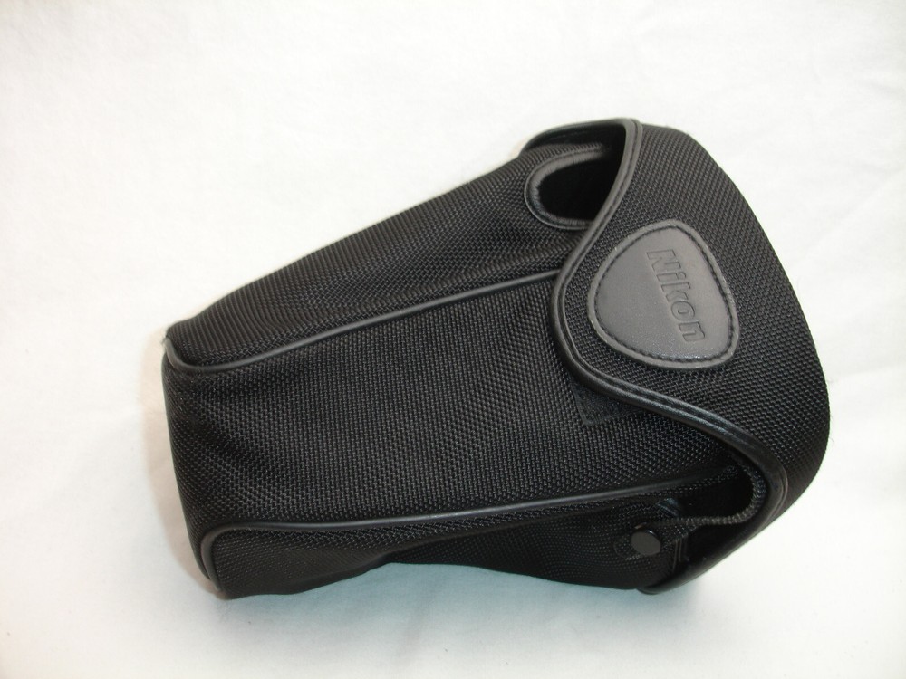 Nikon CF-DC2 Semi-Soft Case for D5000 D5100