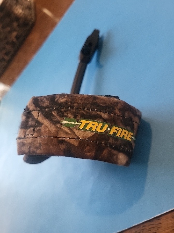 TRU-FIRE CAMO COMPOUND BOW RELEASE Bought But Never Used