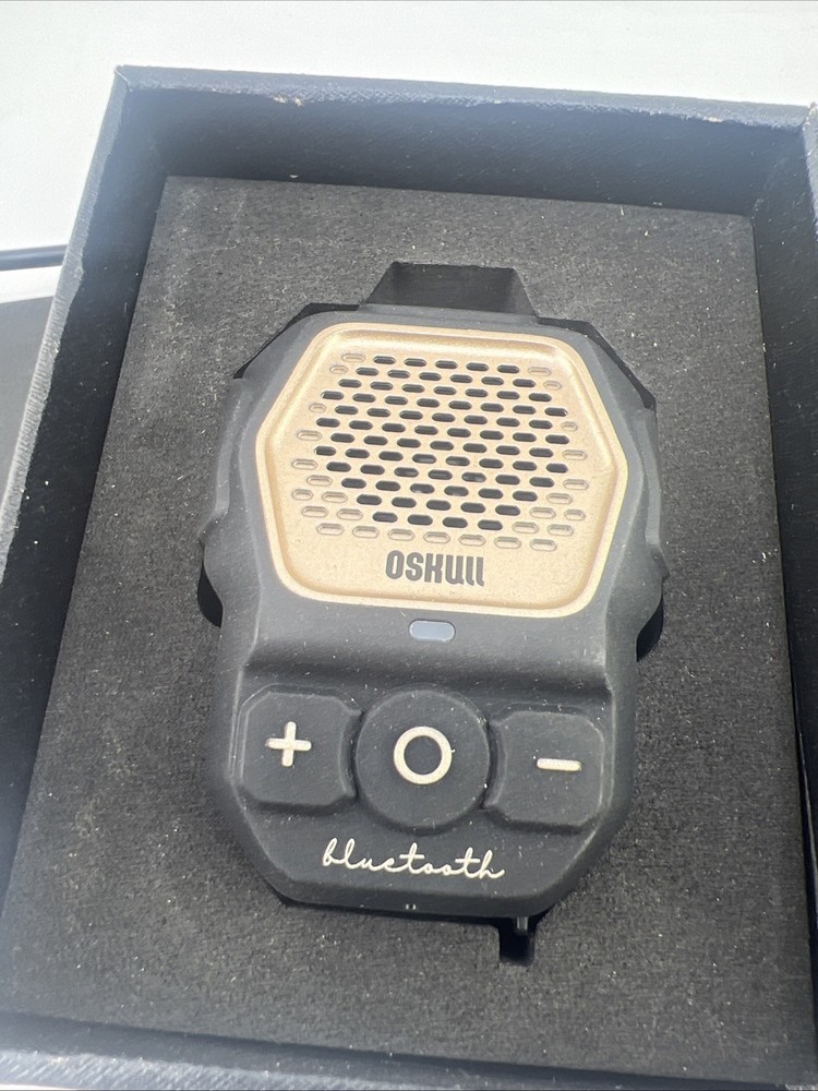 OSKULL Compact Bluetooth Wearable Waterproof Speaker OSKULLCBS01