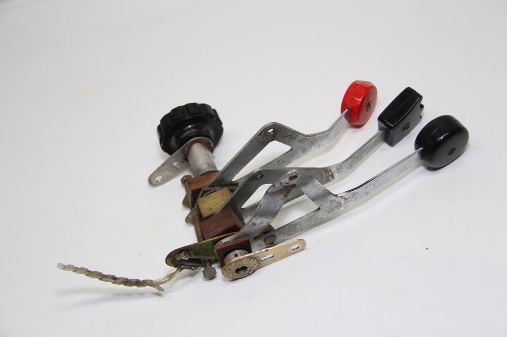 Mooney M20E Engine Control Quadrant Assembly, P/N: 660147-007 / 660147-003