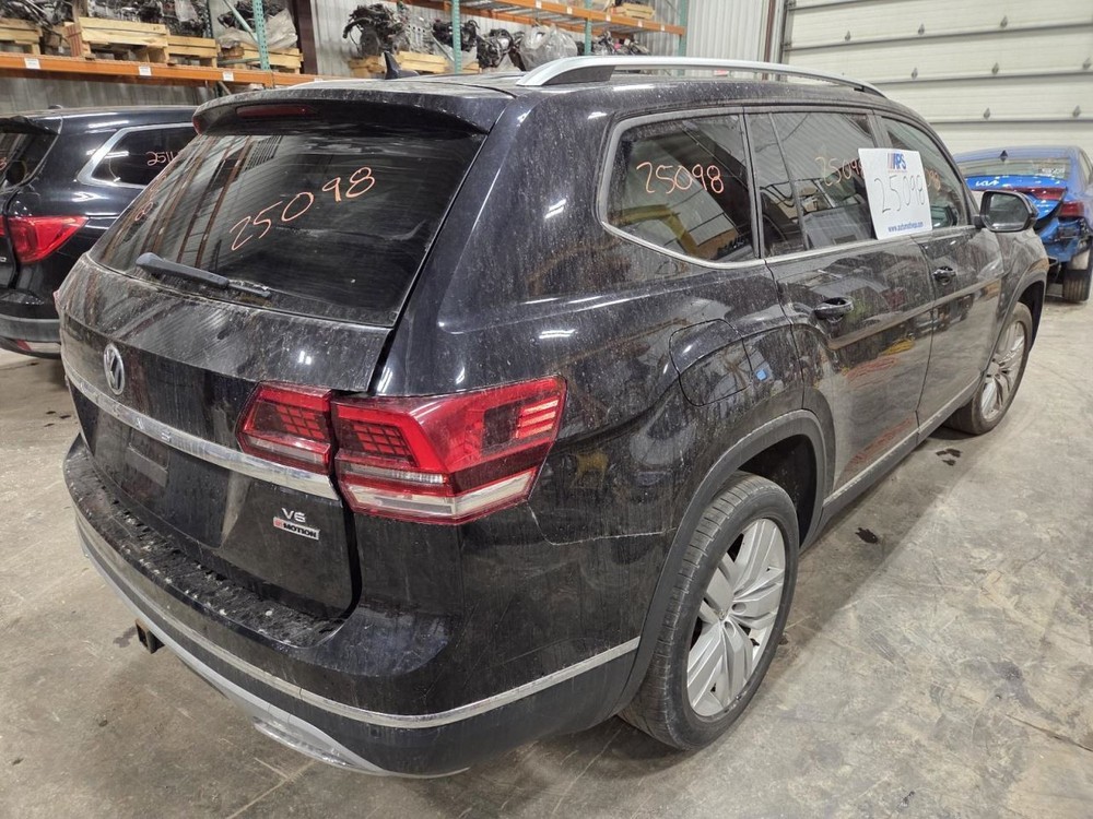 Camera/Projector Camera Front Windshield Mounted Fits 18-20 ATLAS 1552747