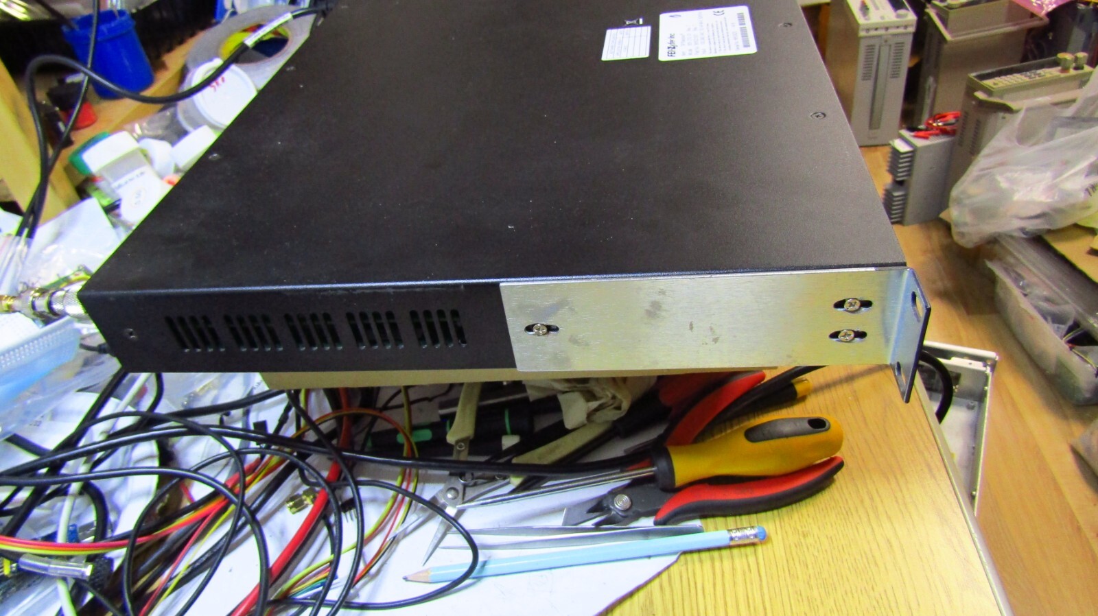 FEI-ZYFER GPStarplus 565 time frequency system GPSDO, Trimble GPS, Morion MV201