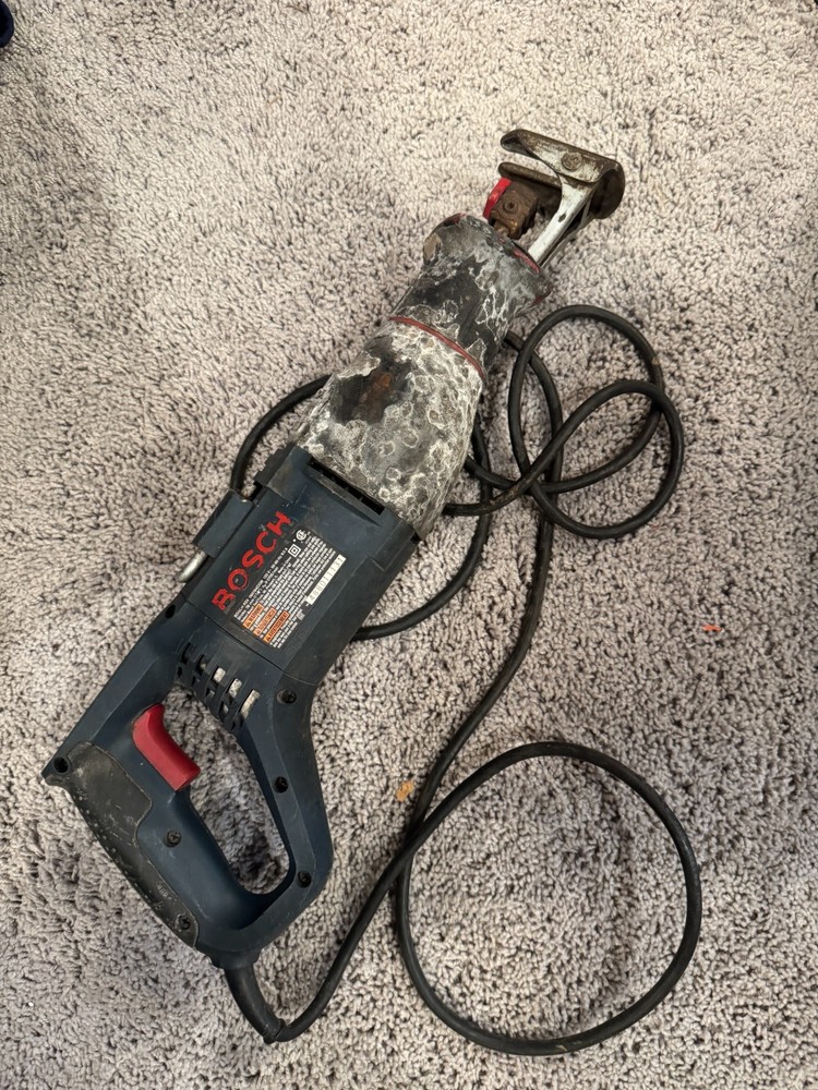 Bosch RS5 9-Amp Variable Speed Corded Reciprocating Saw