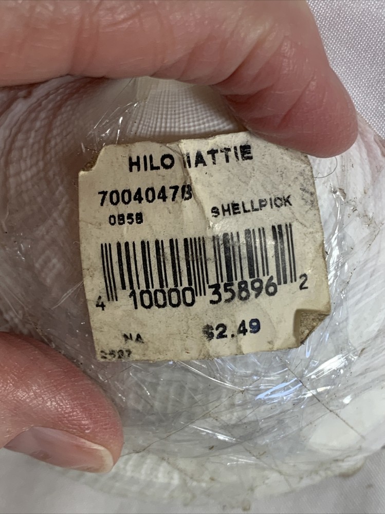 Hilo Hatttie Shell Tooth Picks