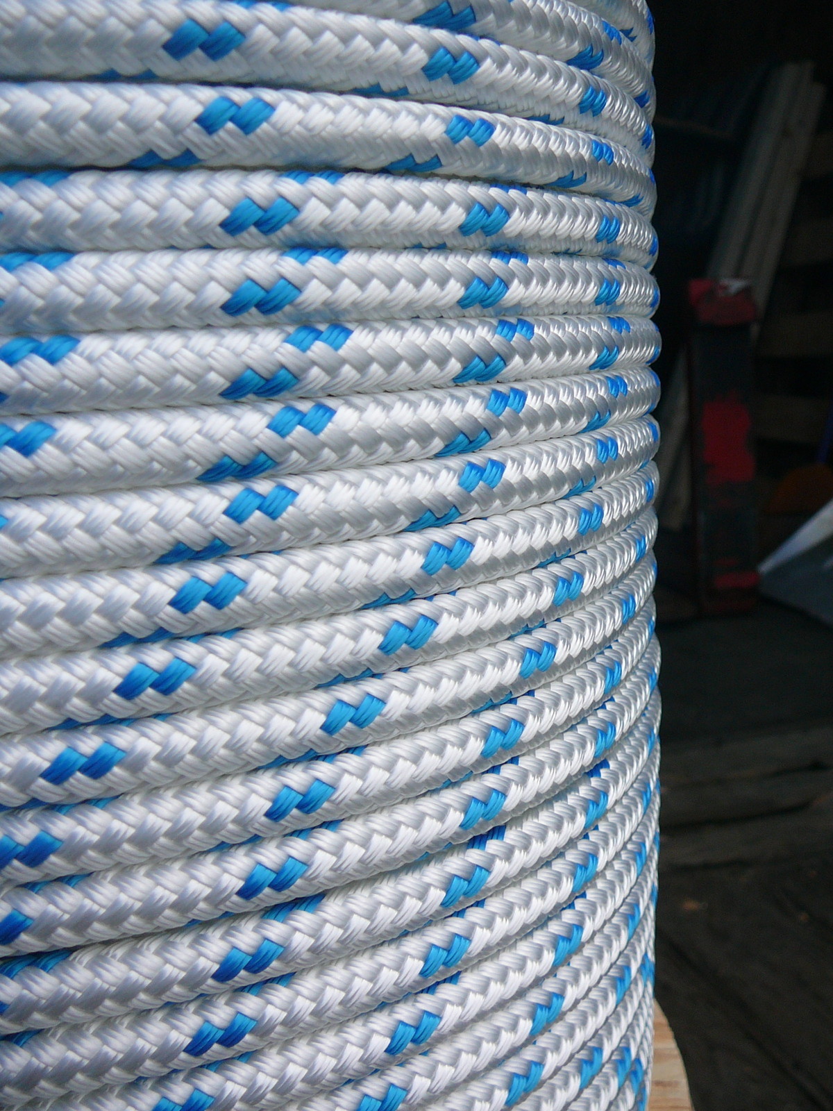 NovaTech XLE Halyard Sheet Line, Dacron Sailboat Rope 3/8" x 100' White/Blue