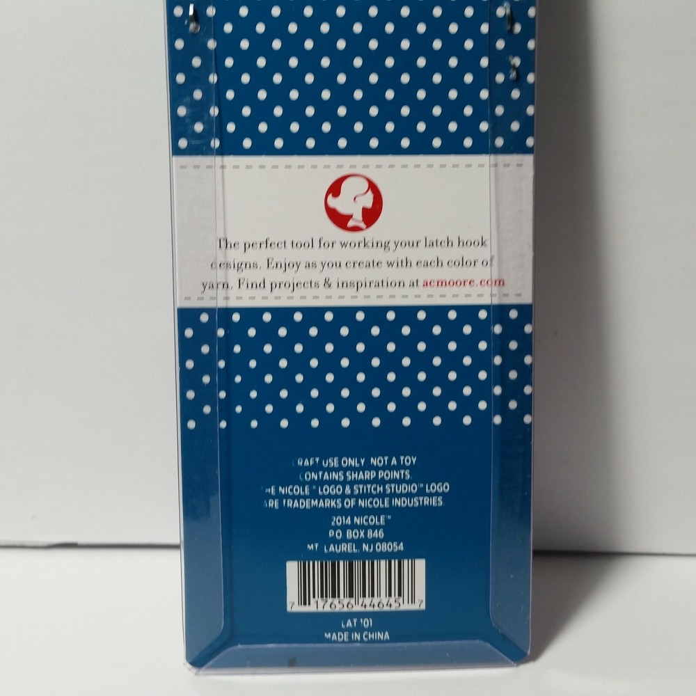 2) Soft Grip Latch Hook Stitch Studio by Nicole